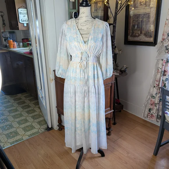 Pastel Dress Midi - Picture 1 of 9